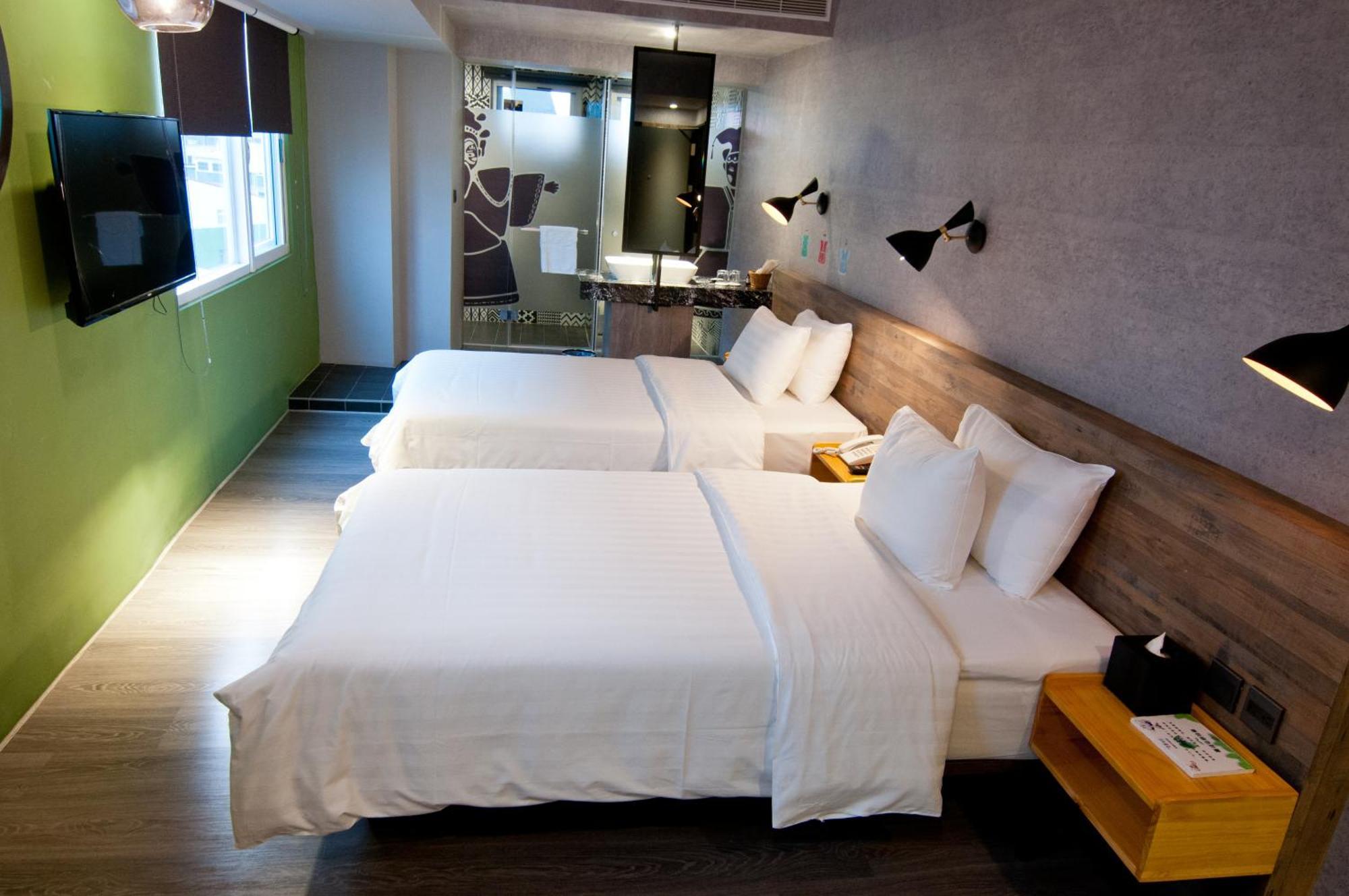 Huwei Hotel Buitenkant foto